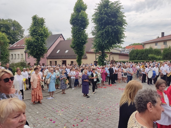 Boże Ciało u św. Jadwigi w Ząbkowicach Sl.