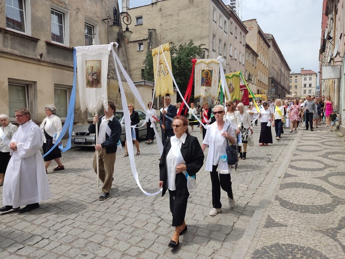 Boże Ciało u św. Jadwigi w Ząbkowicach Sl.