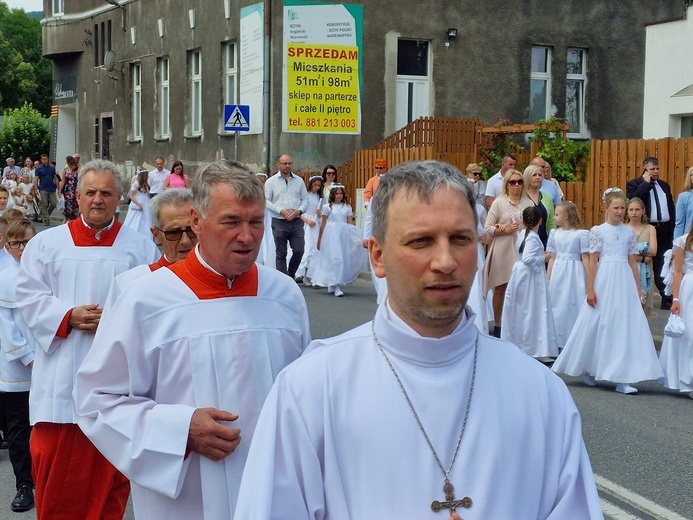 Boże Ciało w parafii Wniebowzięcia NMP w Bielawie