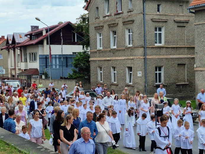 Boże Ciało w parafii Wniebowzięcia NMP w Bielawie