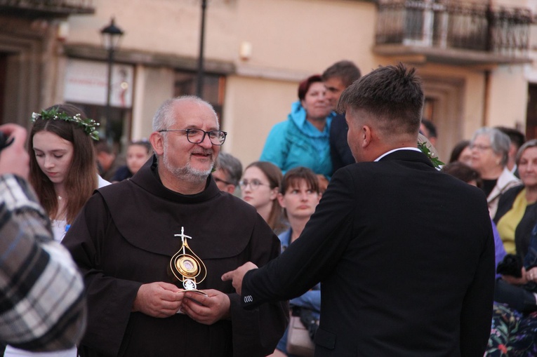 Boże Ciało. Uwielbienie na zakliczyńskim rynku