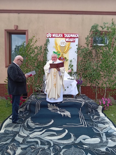 Boże Ciało u MB Częstochowskiej w Świebodzicach