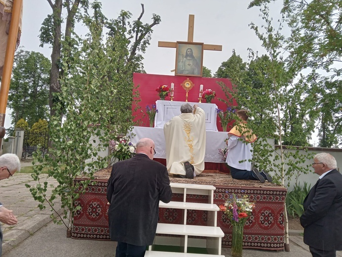 Boże Ciało u MB Częstochowskiej w Świebodzicach