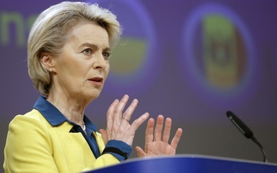 Von der Leyen: KE wydała pozytywną opinię ws. przyznania Ukrainie statusu kandydata do UE