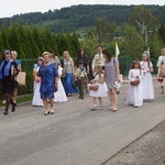 Procesja eucharystyczna w Kudowie-Zdroju z bp. Adamem Bałabuchem