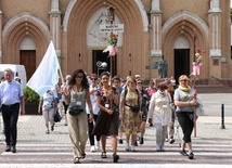 Pątnicy wyruszą po Mszy św. sprawowanej w radomskiej katedrze.
