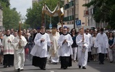 Pan Jezus na kwietnych dywanach. Boże Ciało na Kamionku