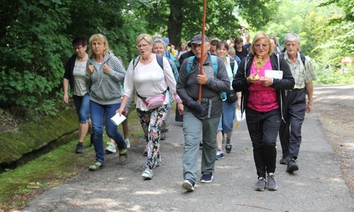 Pielgrzymi zmierzający do Kalwarii Zebrzydowskiej cel osiągną w sobotę 18 czerwca po południu.
