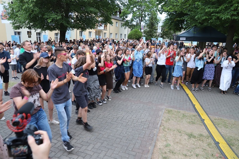 Siewcy Lednicy w Rokitnie