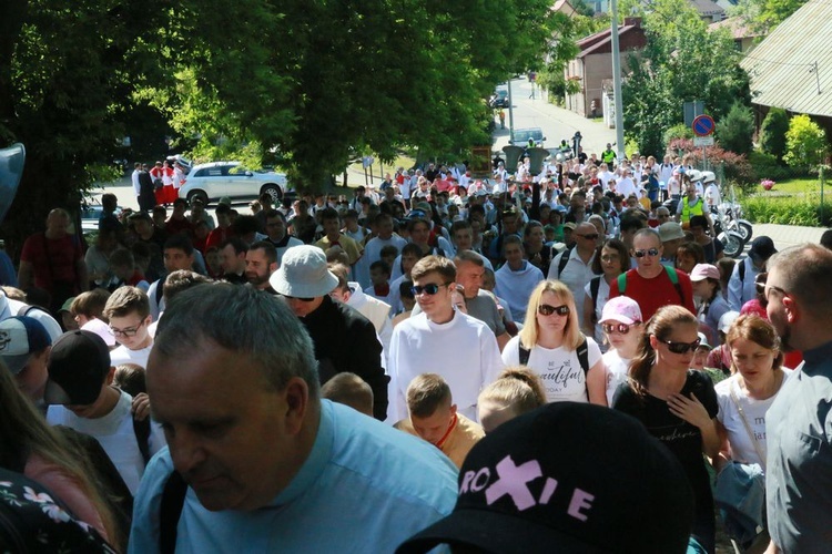 Służba liturgiczna u Matki Bożej