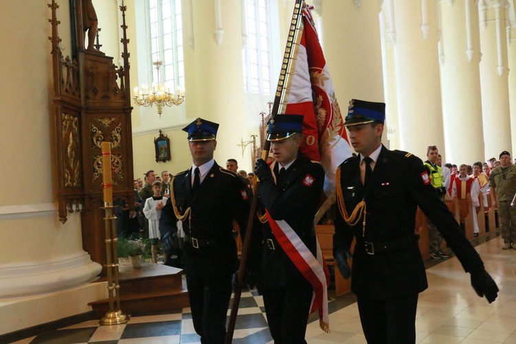 Służba liturgiczna u Matki Bożej