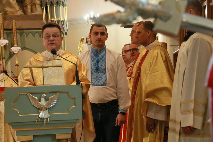 Służba liturgiczna u Matki Bożej