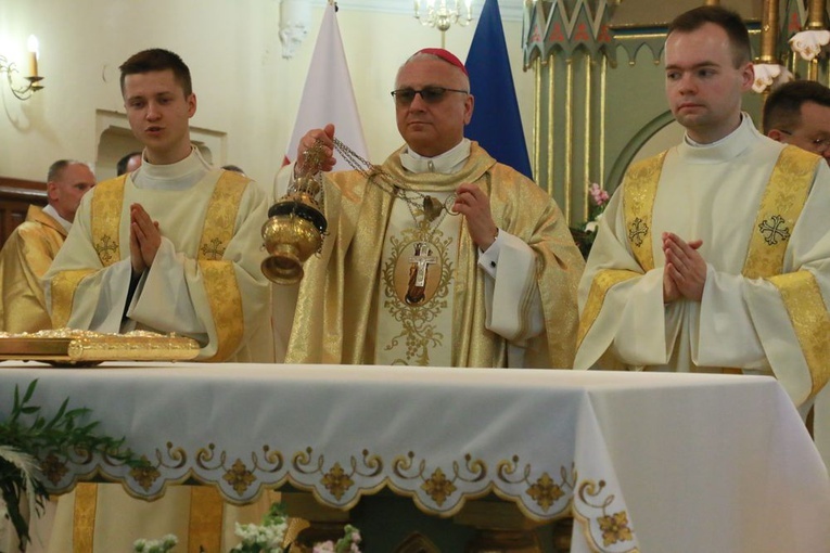 Służba liturgiczna u Matki Bożej