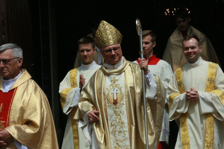 Służba liturgiczna u Matki Bożej