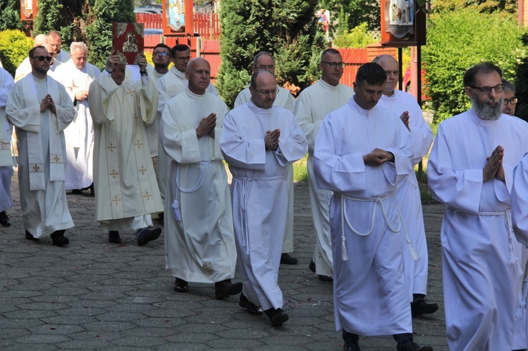 ​Leszczyny - Bartosz Kaczmarczyk i Krzysztof Kurpanik wyświęceni na diakonów