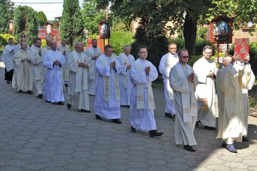 ​Leszczyny - Bartosz Kaczmarczyk i Krzysztof Kurpanik wyświęceni na diakonów