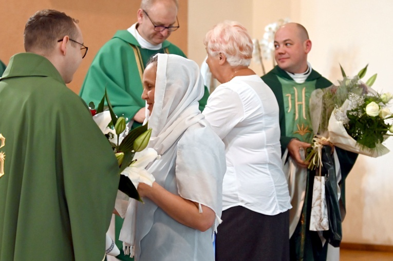 Wałbrzych. Na Podgórzu ze łzami żegnali ojców pallotynów