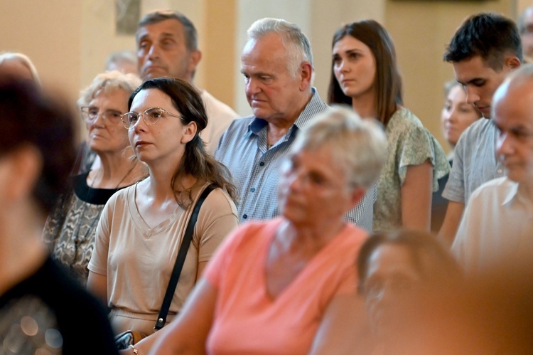 Wałbrzych. Na Podgórzu ze łzami żegnali ojców pallotynów