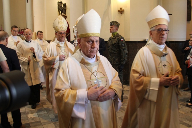 Msza św. z okazji 100. rocznicy przyłączenia części Górnego Śląska do Polski - z udziałem prymasa Polski