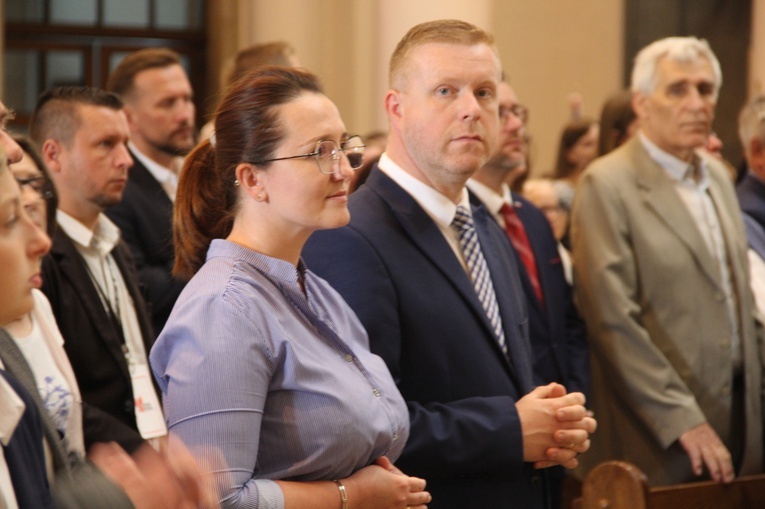 Msza św. z okazji 100. rocznicy przyłączenia części Górnego Śląska do Polski - z udziałem prymasa Polski