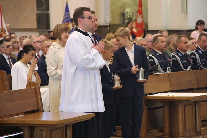 Msza św. z okazji 100. rocznicy przyłączenia części Górnego Śląska do Polski - z udziałem prymasa Polski