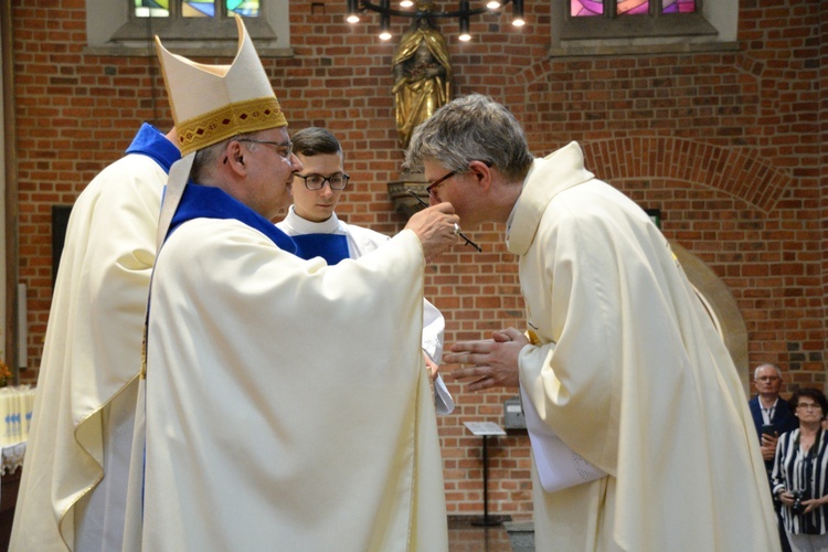 Jubileuszowa pielgrzymka dekanalna w odpust Matki Bożej Opolskiej