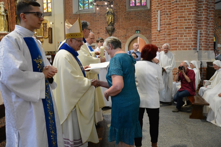 Jubileuszowa pielgrzymka dekanalna w odpust Matki Bożej Opolskiej