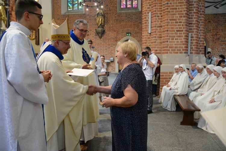 Jubileuszowa pielgrzymka dekanalna w odpust Matki Bożej Opolskiej