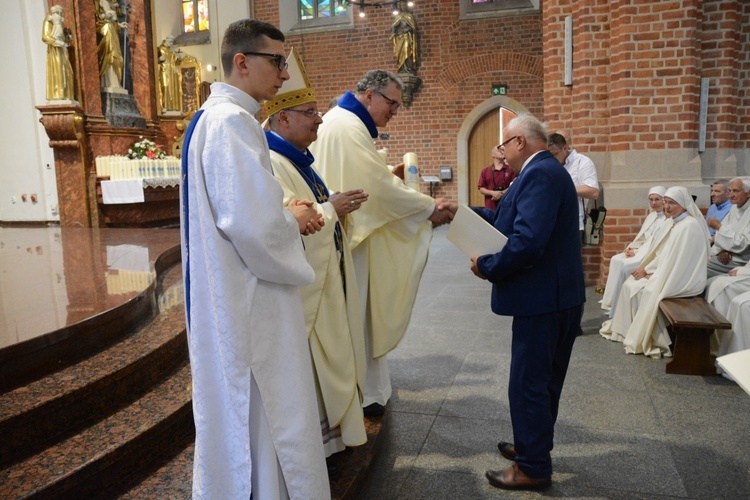 Jubileuszowa pielgrzymka dekanalna w odpust Matki Bożej Opolskiej