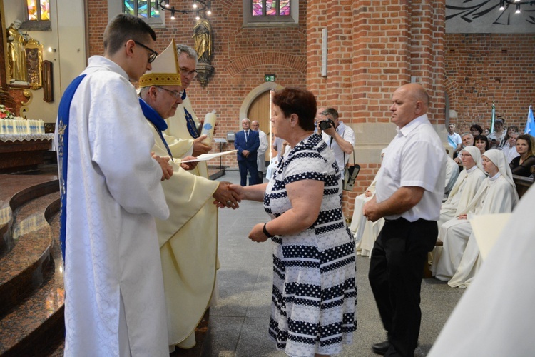 Jubileuszowa pielgrzymka dekanalna w odpust Matki Bożej Opolskiej