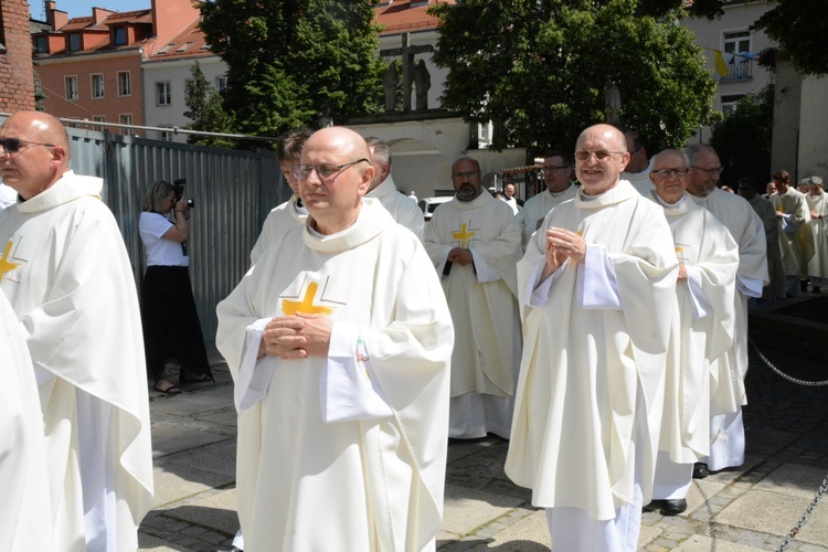 Jubileuszowa pielgrzymka dekanalna w odpust Matki Bożej Opolskiej