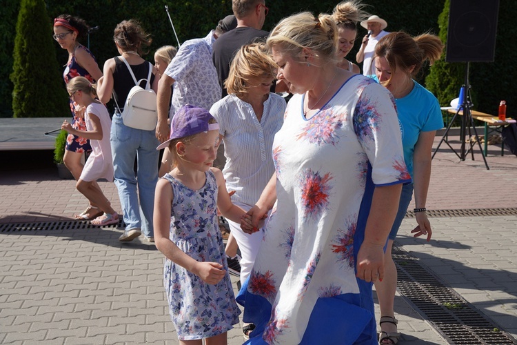 Wspólnota i radość. Rodzinny Festyn Parafialny w Smolcu