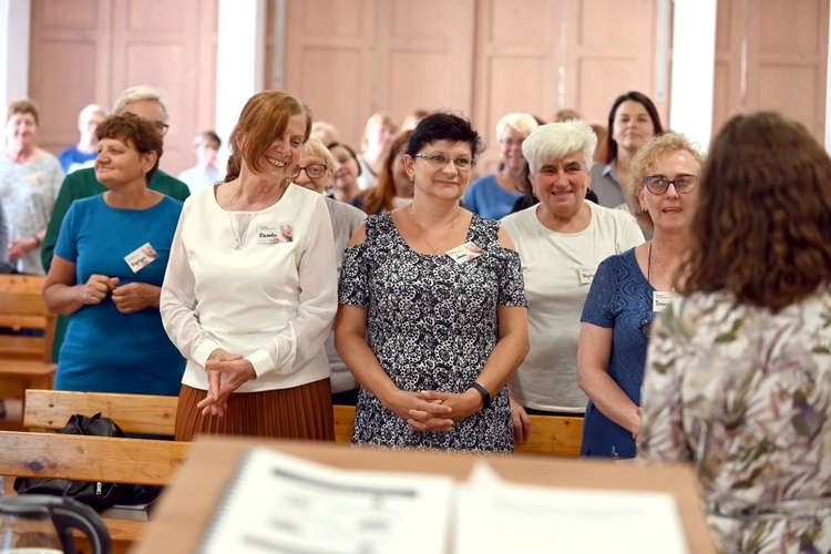 Między konferencjami był czas na rozmowy i animacje zachęcające do otwarcia się na innych.