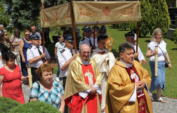 45-lecie parafii Najdroższej Krwi Pana Jezusa w Kętach-Podlesiu