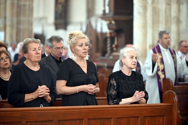 Strzegom. Pogrzeb ks. Władysława Janickiego [zdjęcia]