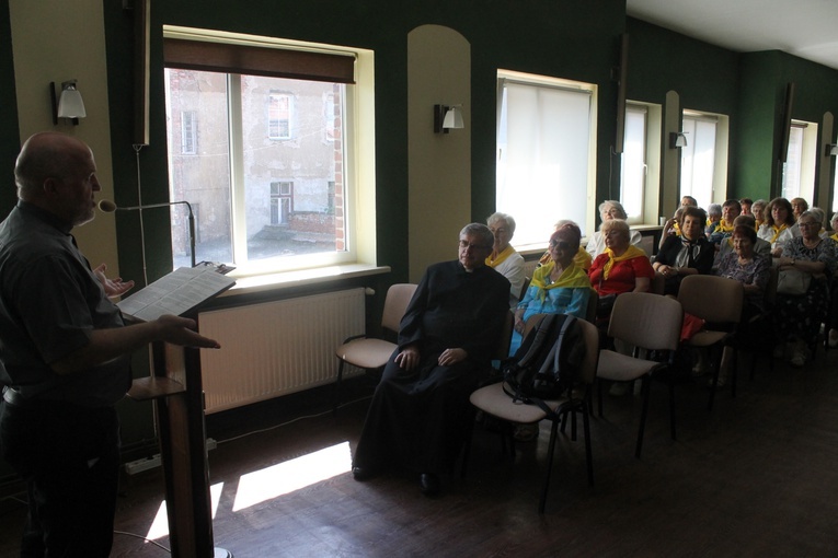 Modlą się w papieskich intencjach 