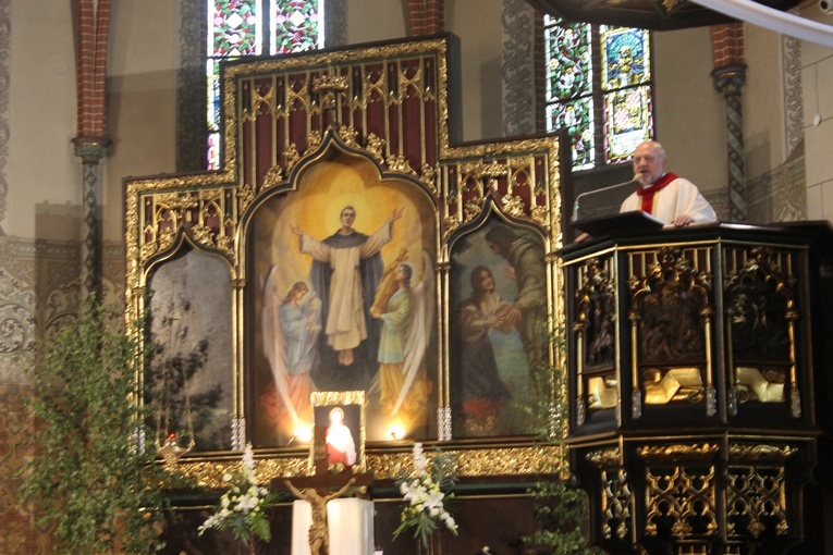 Modlą się w papieskich intencjach 