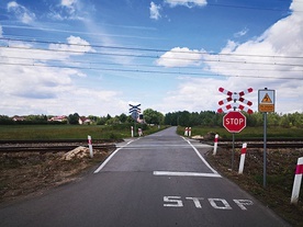 W Tarnobrzegu jest  aż 18 przejazdów i przejść przez tory kolejowe.