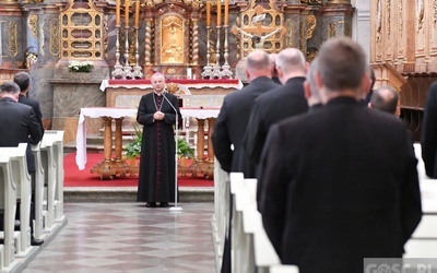 W których parafiach zmienią się proboszczowie?