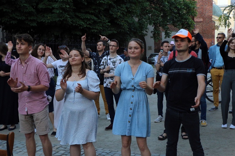 Koncert z okazji 75-lecia liceum urszulańskiego