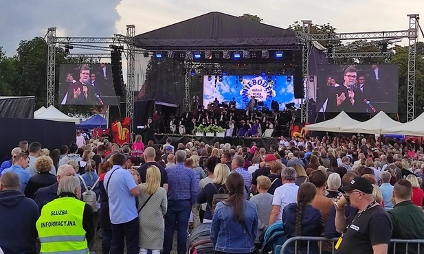 Powitajmy wakacje śpiewająco. Druga edycja "Wniebodęte"