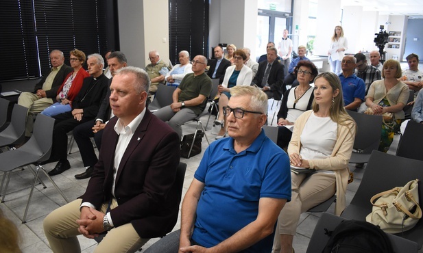 Relacja z konferencji „Wieś kielecka po II wojnie światowej w źródłach kościelnych” – Kielce 22 czerwca 2022