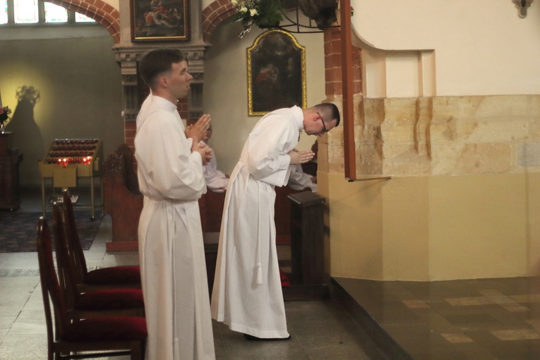 Posługa akolitatu dla kleryków