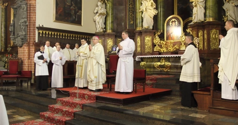 Posługa akolitatu dla kleryków