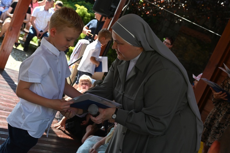 "Słoneczniki" pożegnały się z przedszkolem