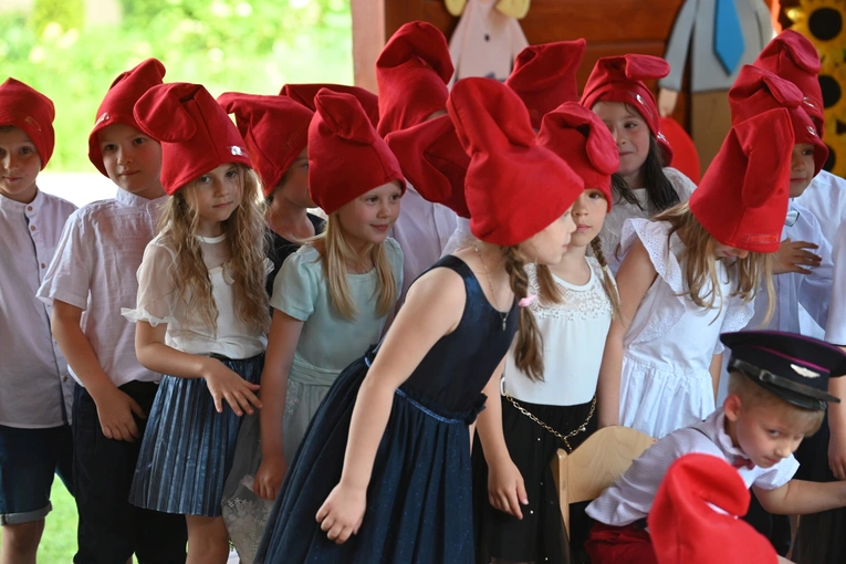 "Słoneczniki" pożegnały się z przedszkolem