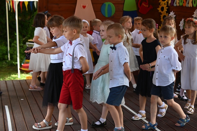 "Słoneczniki" pożegnały się z przedszkolem