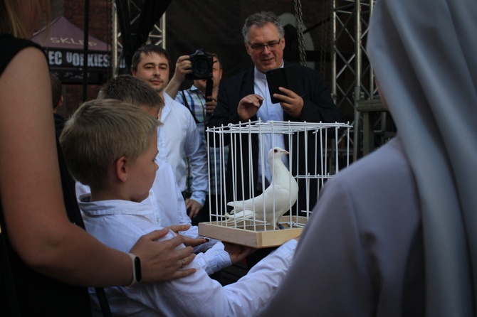 Koncert Freli i Golec uOrkiestry na rzecz opolskiej katedry