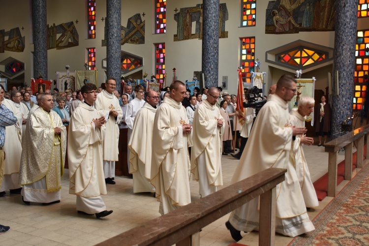 Msza św. i procesja eucharystyczna w Gdyni