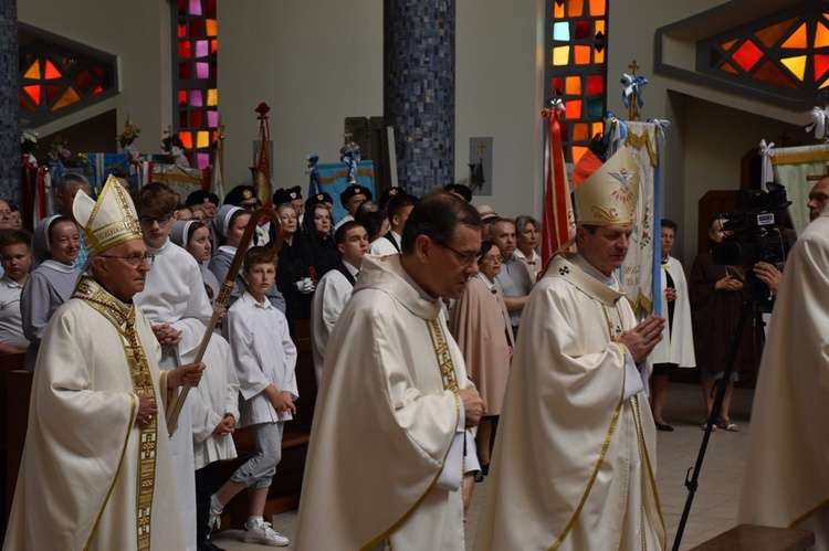 Msza św. i procesja eucharystyczna w Gdyni